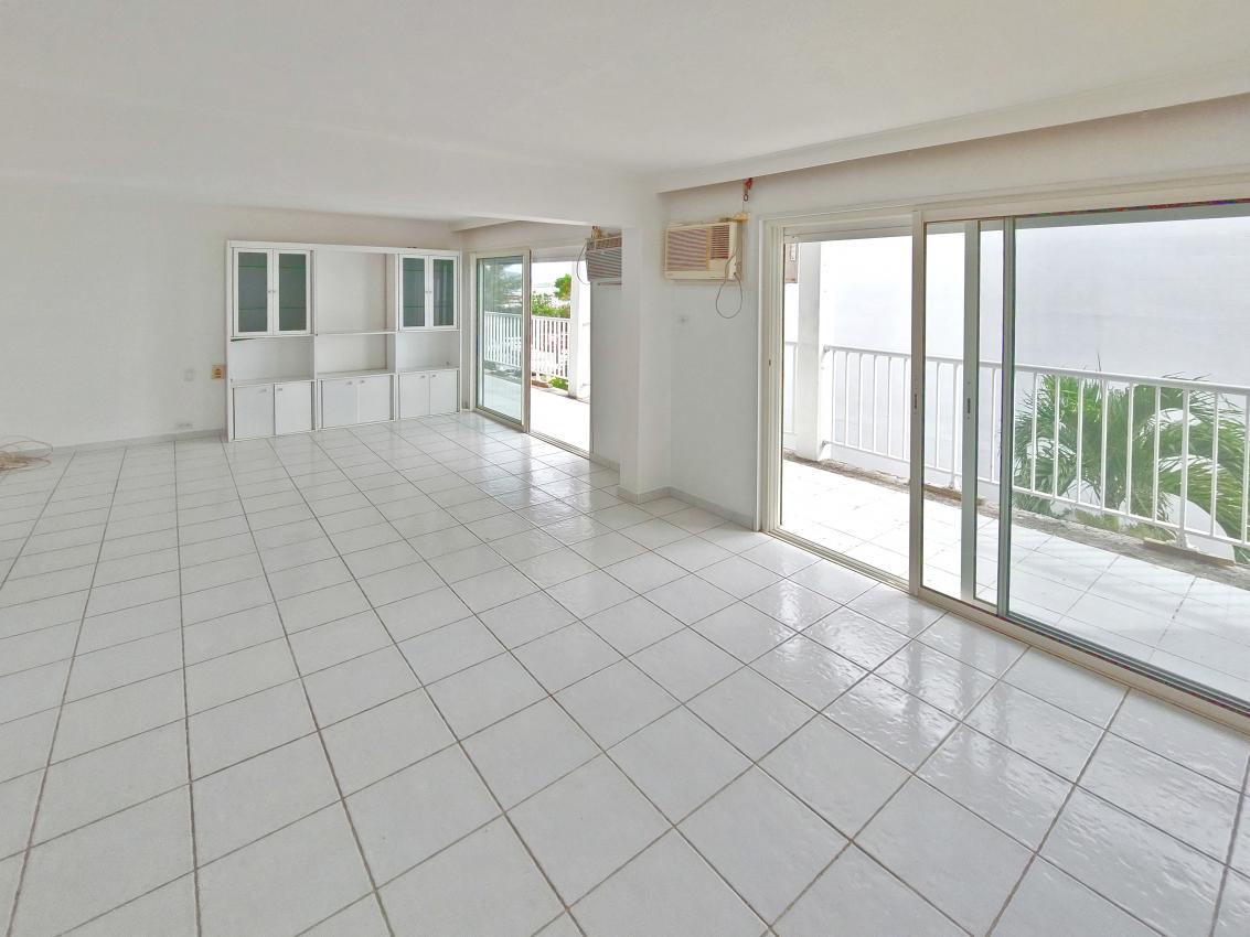 St Martin 2 Studio Condos together for sale in Marigot Yacht Club. Caribbean Sea view. French side