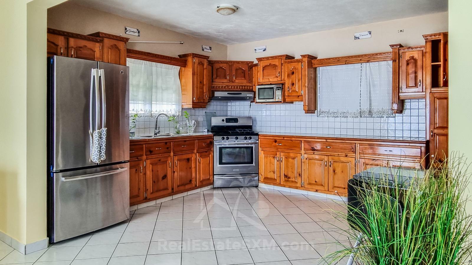 Big 3BR apartment for rent in St Maarten Point Blanche. Ocean View Sunrise Breeze Peaceful NEW PRICE