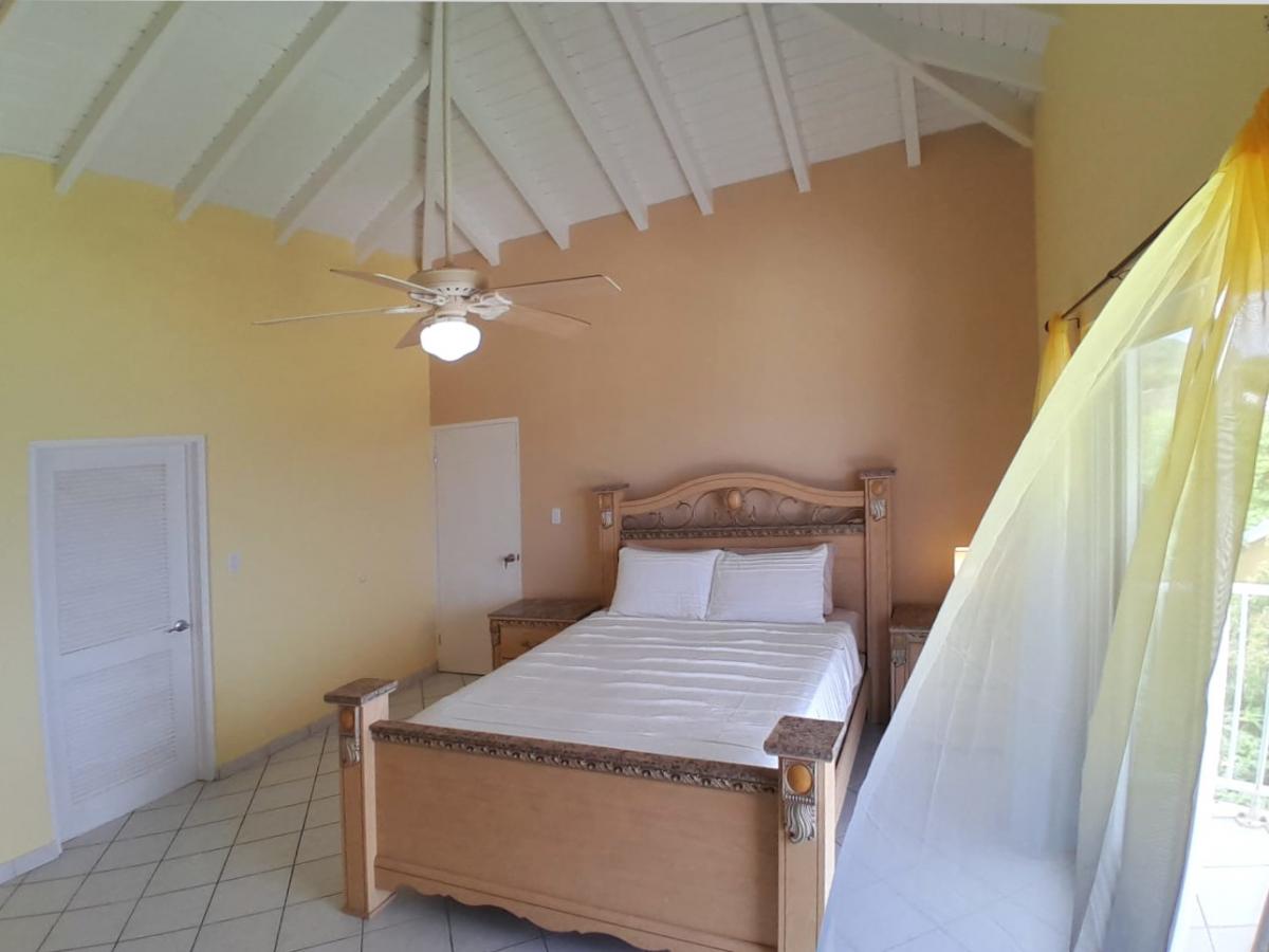 Big 3BR apartment for rent in St Maarten Point Blanche. Ocean View Sunrise Breeze Peaceful NEW PRICE