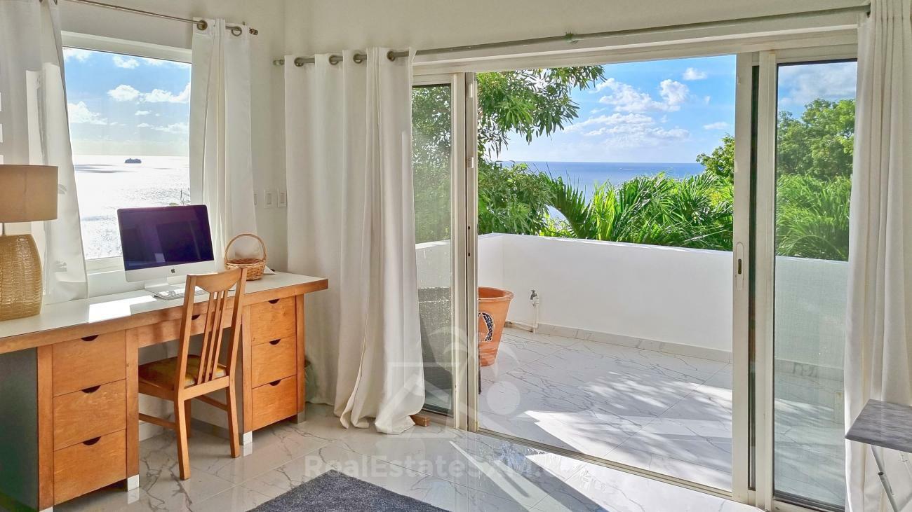 Caribbean Luxury Villa Cleavage For SALE Sint Maarten top of Pelican Key. Gorgeous sea views. 