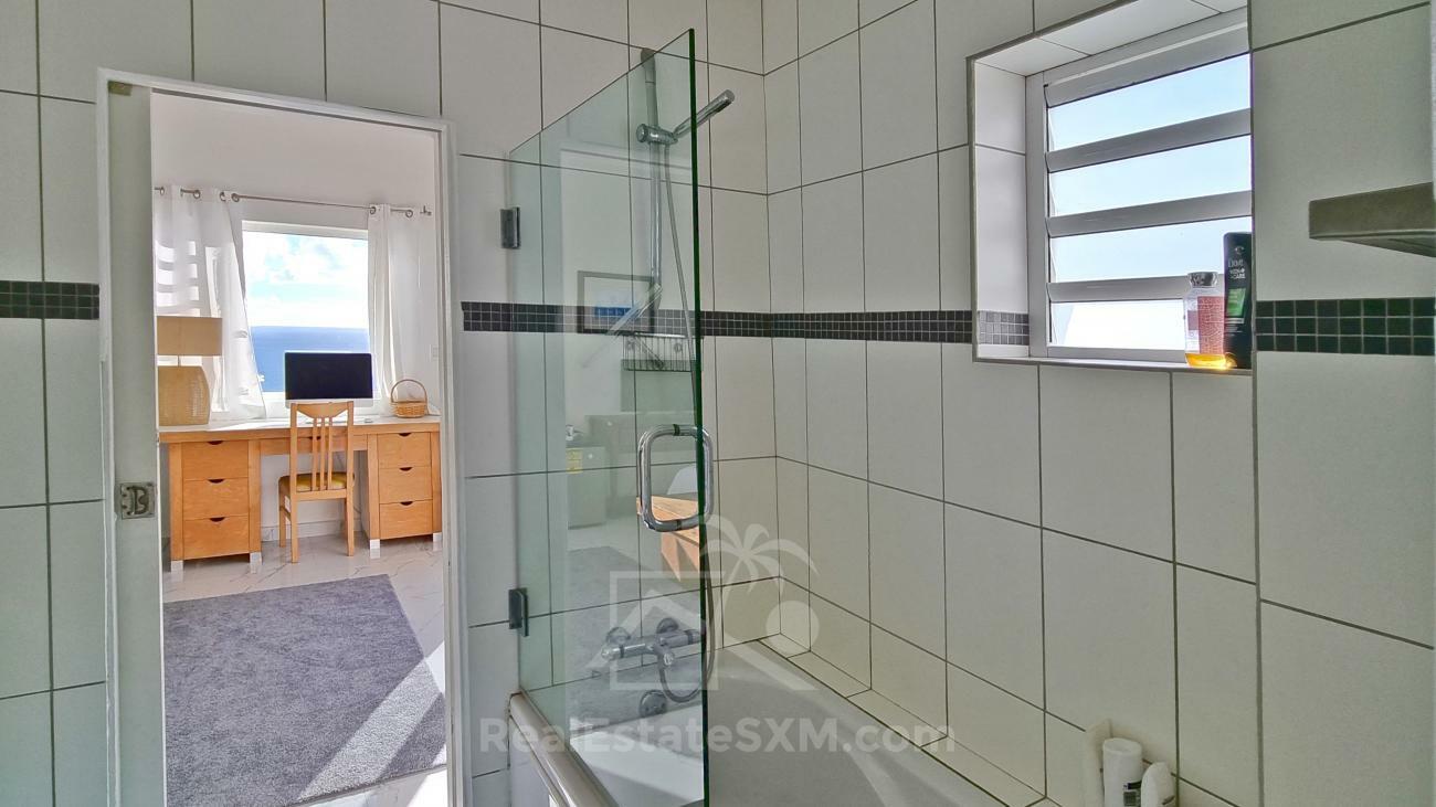 Caribbean Luxury Villa Cleavage For SALE Sint Maarten top of Pelican Key. Gorgeous sea views. 
