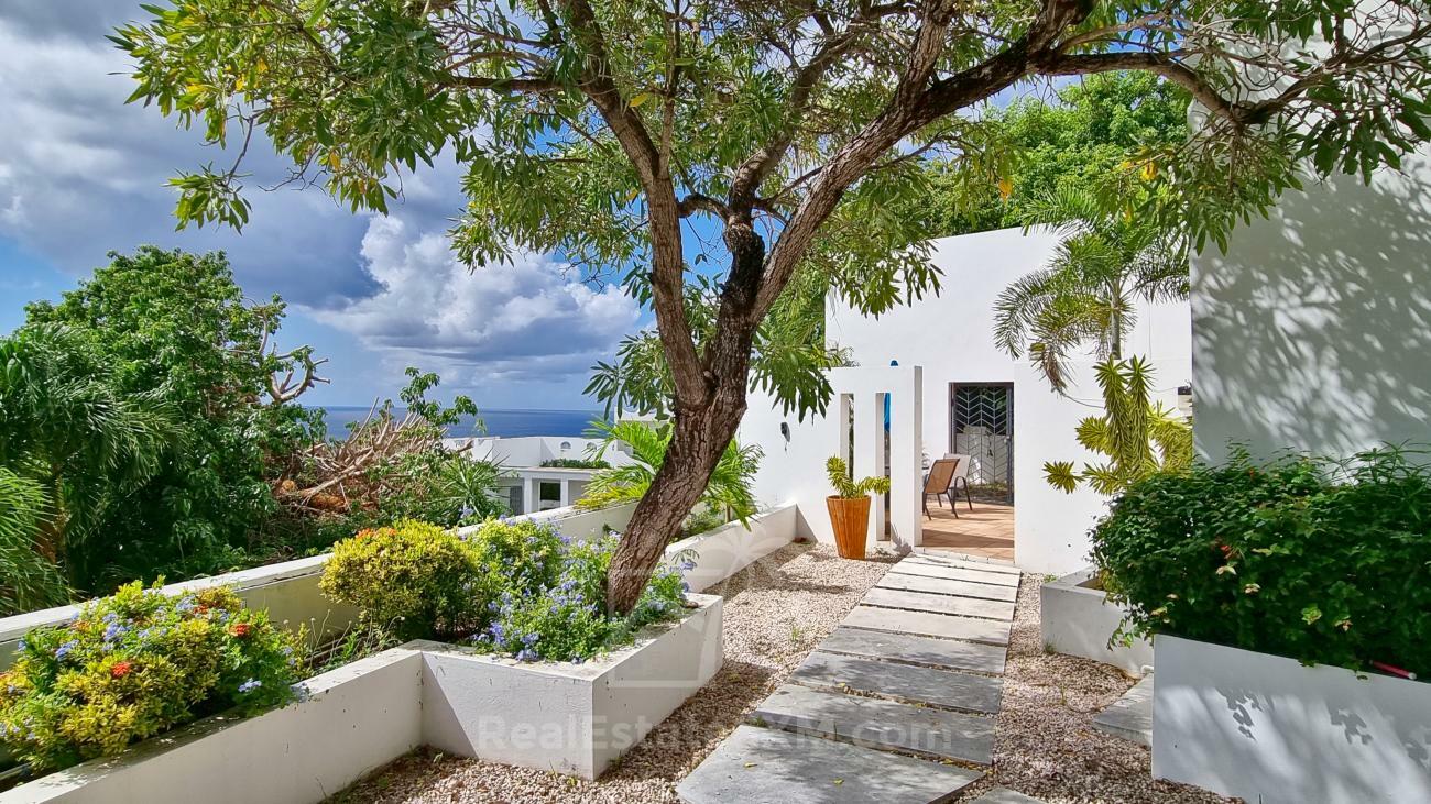 Caribbean Luxury Villa Cleavage For SALE Sint Maarten top of Pelican Key. Gorgeous sea views. 