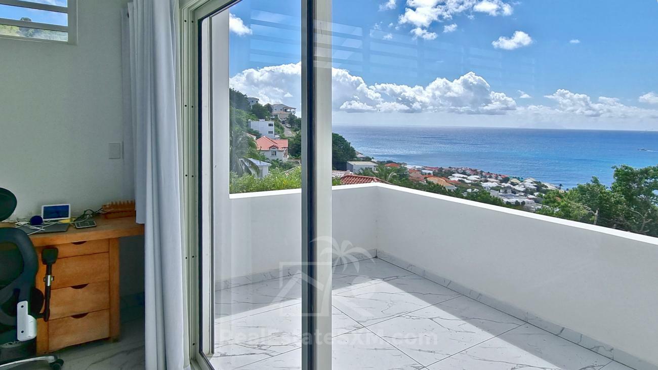 Caribbean Luxury Villa Cleavage For SALE Sint Maarten top of Pelican Key. Gorgeous sea views. 