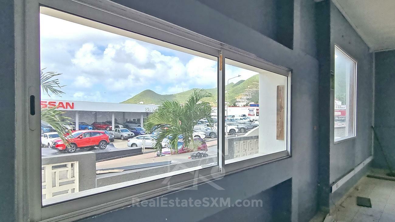 100sqm Commercial space in St Maarten Cole Bay. Welfare Rd, Sky Building. Main road. 