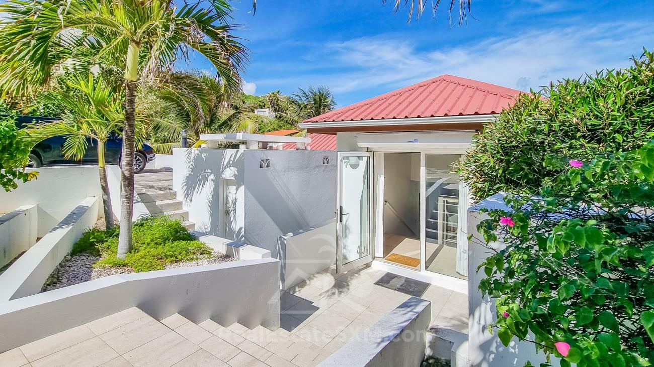 Villa for sale in Caribbean St Maarten, Dawn Beach. Twin Palms. Amazing ocean view. Garden. Peaceful