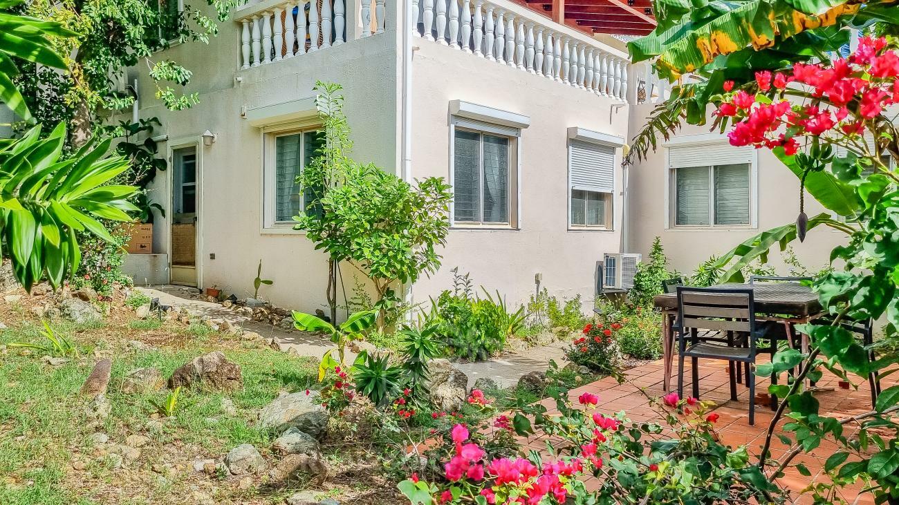 St Maarten 1BR apartment for rent Tamarind Hill, Dawn
