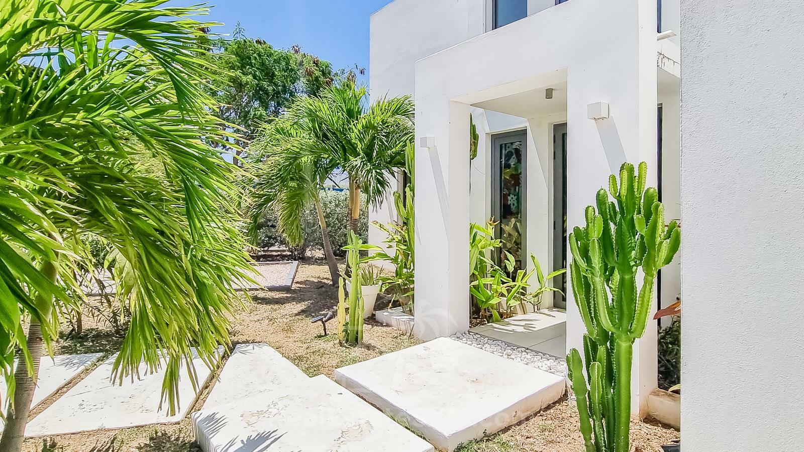 Luxury Modern Villa Spring Sea for sale, St Maarten, Indigo Bay. Caribbean Sea. Sunsets. Good ROI
