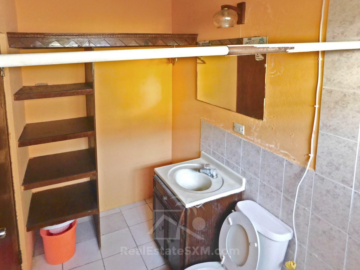 Apartment Building for sale Sint Maarten, Point Blanche. Two 1-bedrooms. Gated. 2 floors