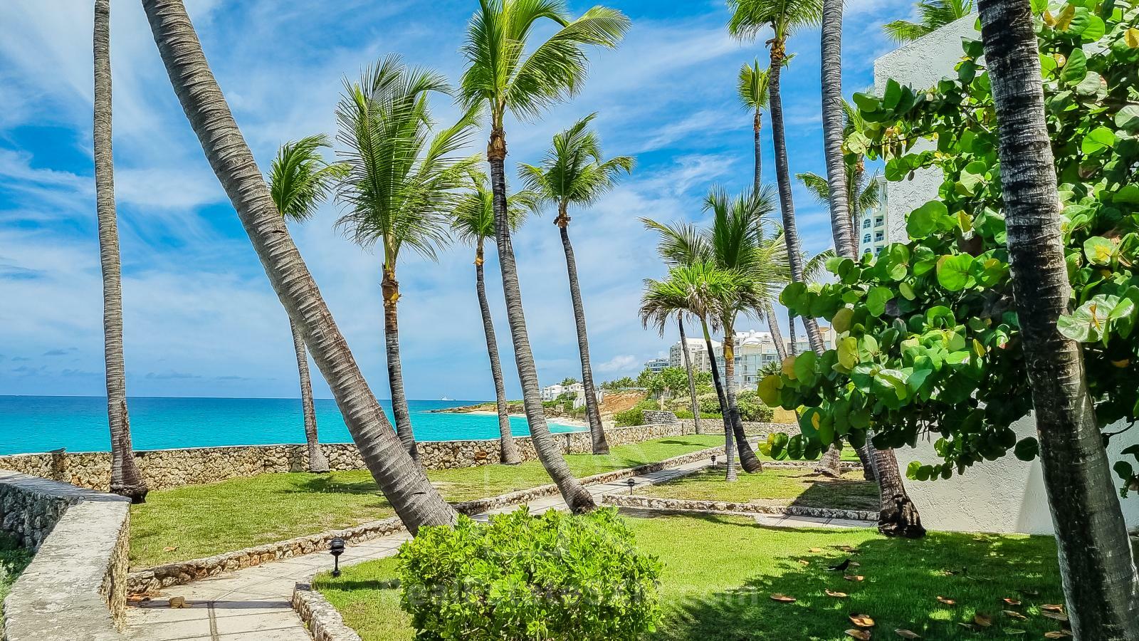 Ocean-front 2BR Spacious Apartment For Rent St Maarten Cupecoy Beach Club. Sunsets. Quiet. Gated