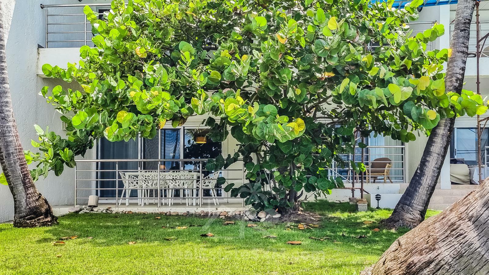 Ocean-front 2BR Spacious Apartment For Rent St Maarten Cupecoy Beach Club. Sunsets. Quiet. Gated