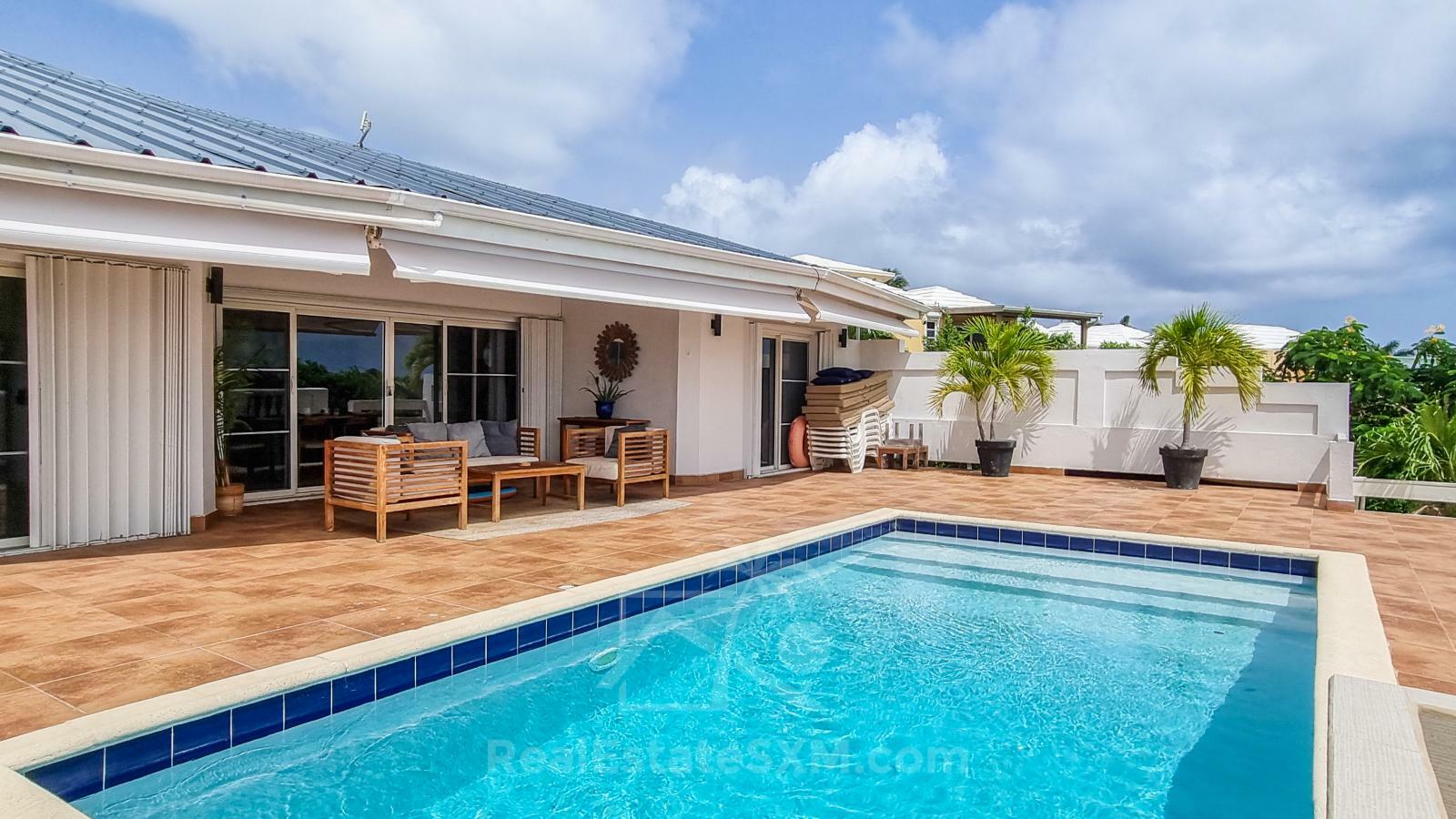 Caribbean Villa Domila for sale in St Maarten, Pelican Key. Ocean view & Sunsets. Rental income