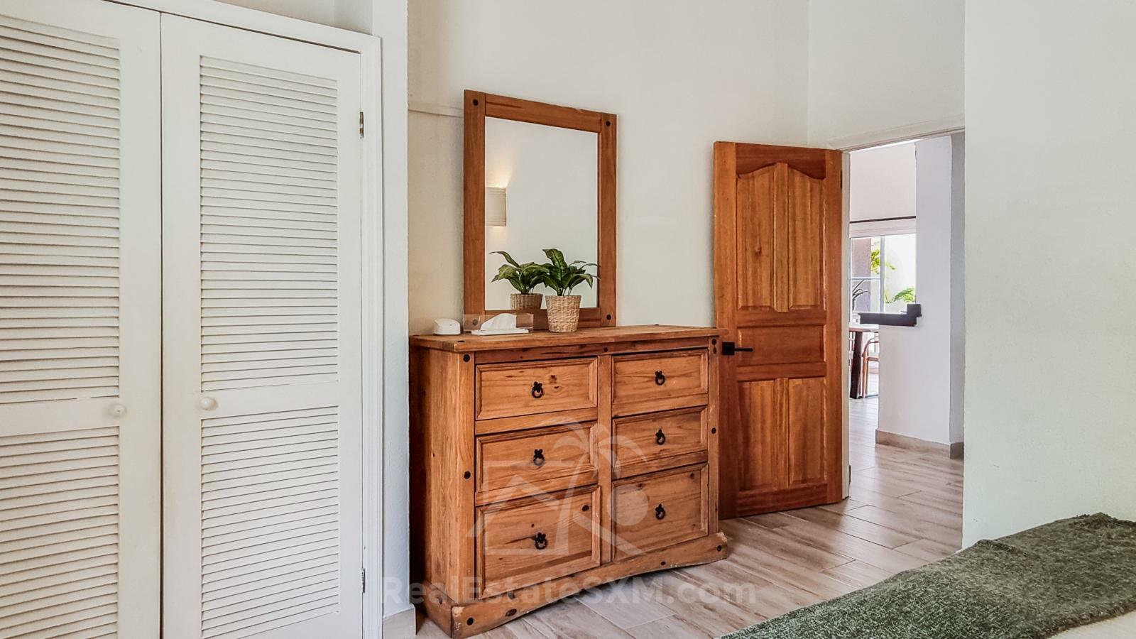 Caribbean Villa Domila for sale in St Maarten, Pelican Key. Ocean view & Sunsets. Rental income