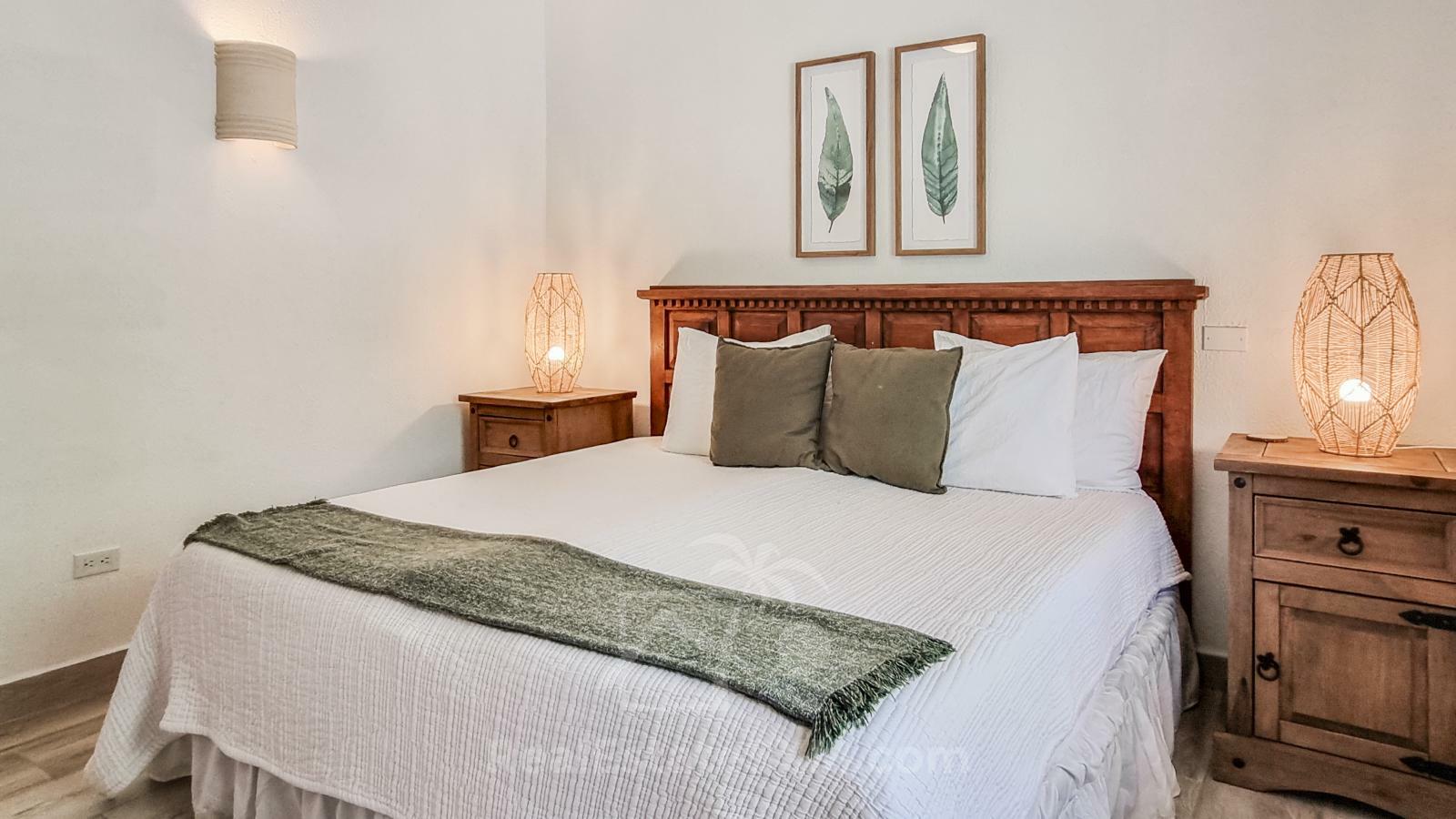 Caribbean Villa Domila for sale in St Maarten, Pelican Key. Ocean view & Sunsets. Rental income