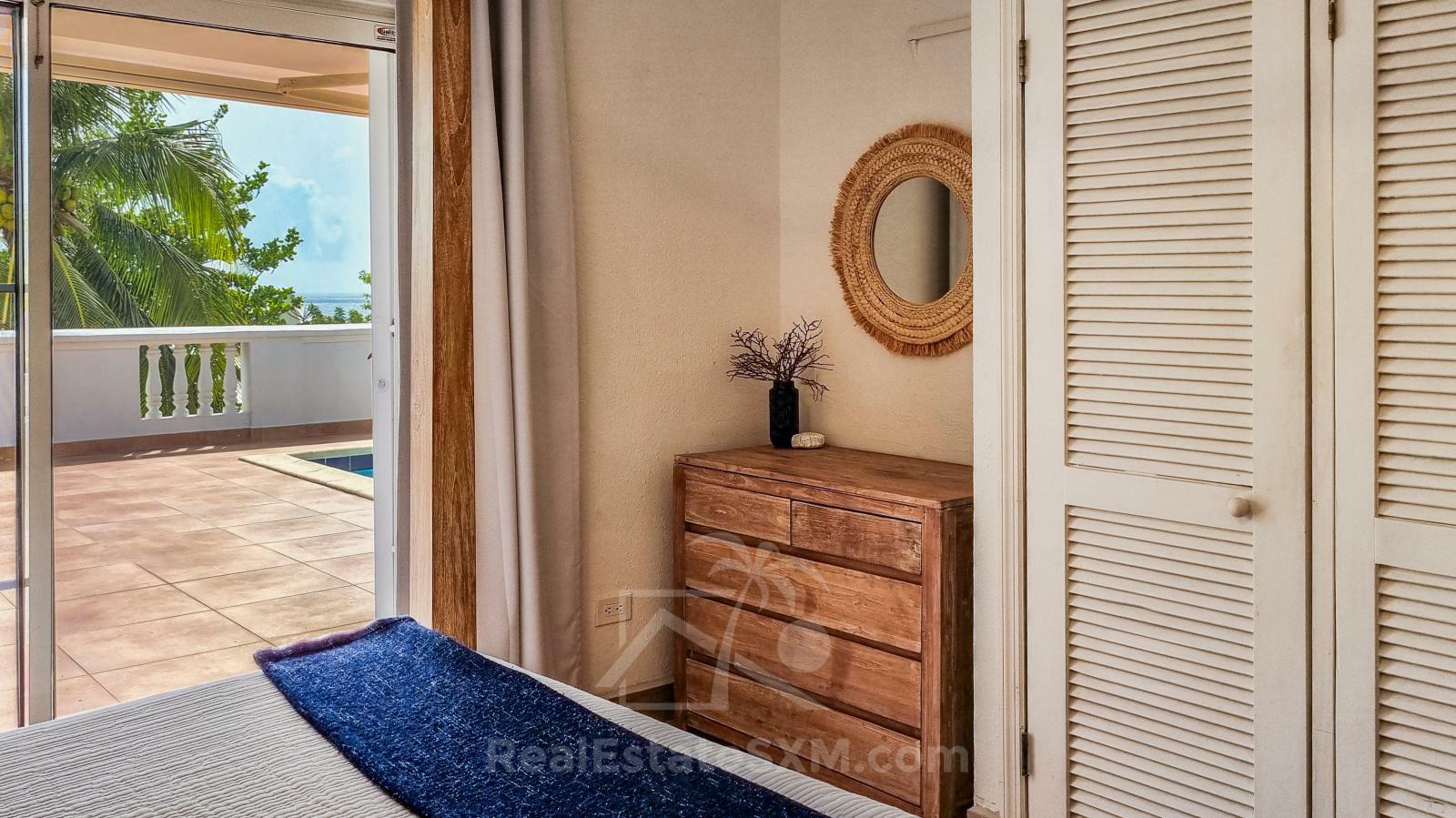 Caribbean Villa Domila for sale in St Maarten, Pelican Key. Ocean view & Sunsets. Rental income