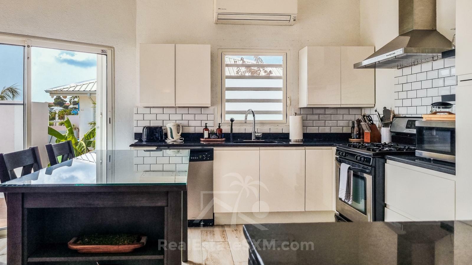 Caribbean Villa Domila for sale in St Maarten, Pelican Key. Ocean view & Sunsets. Rental income