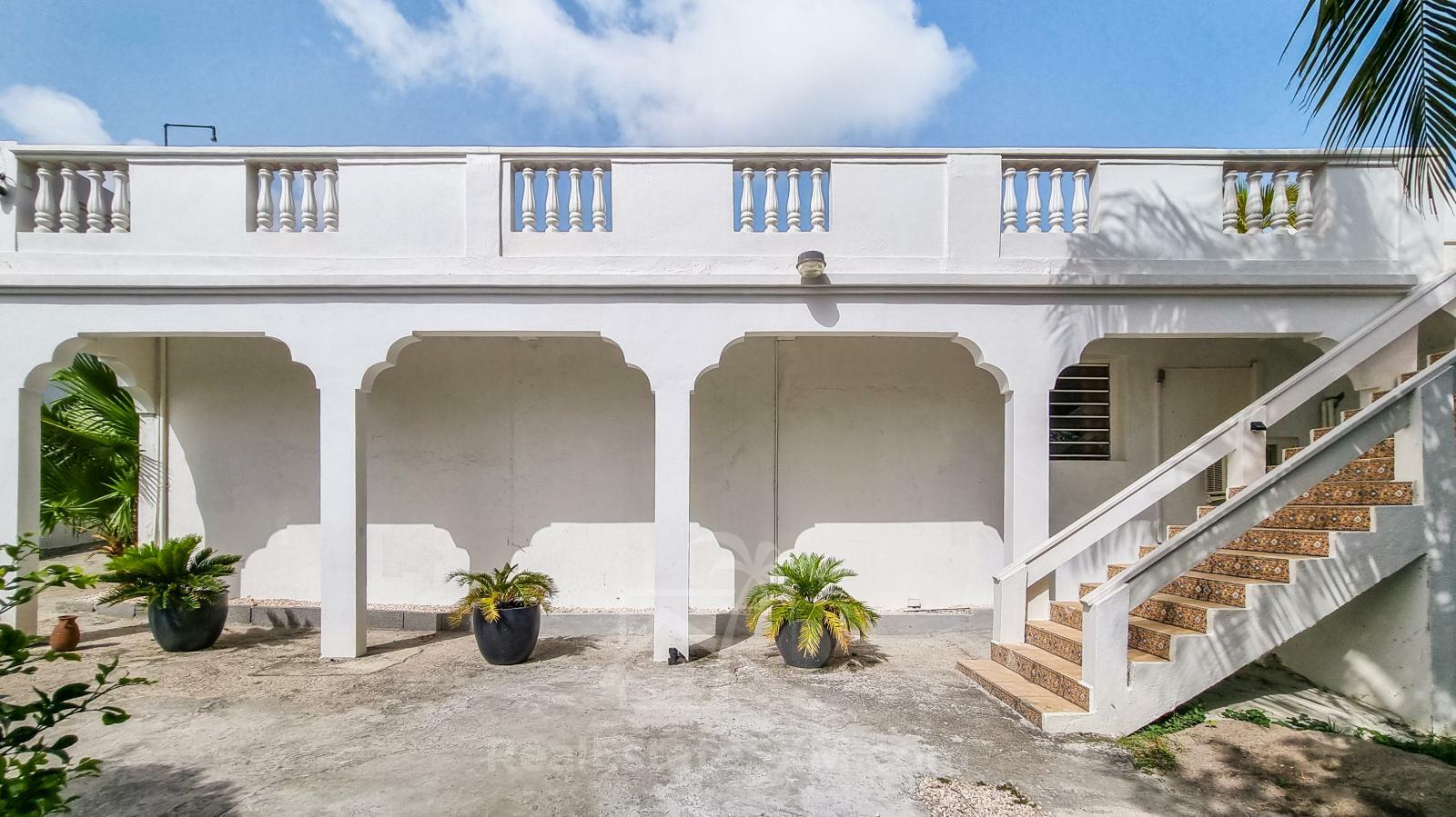 Caribbean Villa Domila for sale in St Maarten, Pelican Key. Ocean view & Sunsets. Rental income