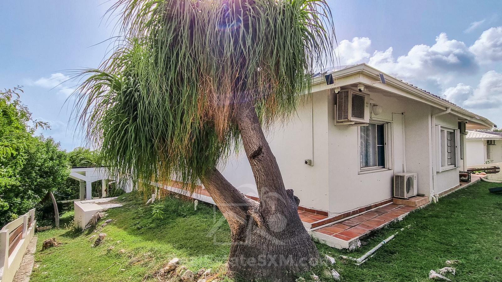 Caribbean Villa Domila for sale in St Maarten, Pelican Key. Ocean view & Sunsets. Rental income