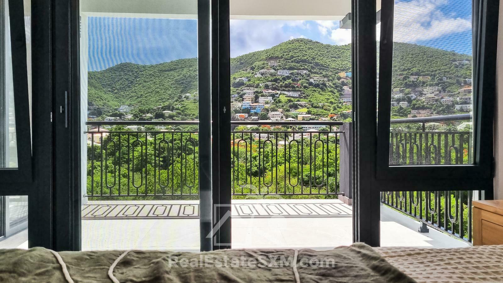 Investment Building for Sale SXM. Gated Community. Beautiful View. Generator and Cistern. Garage.