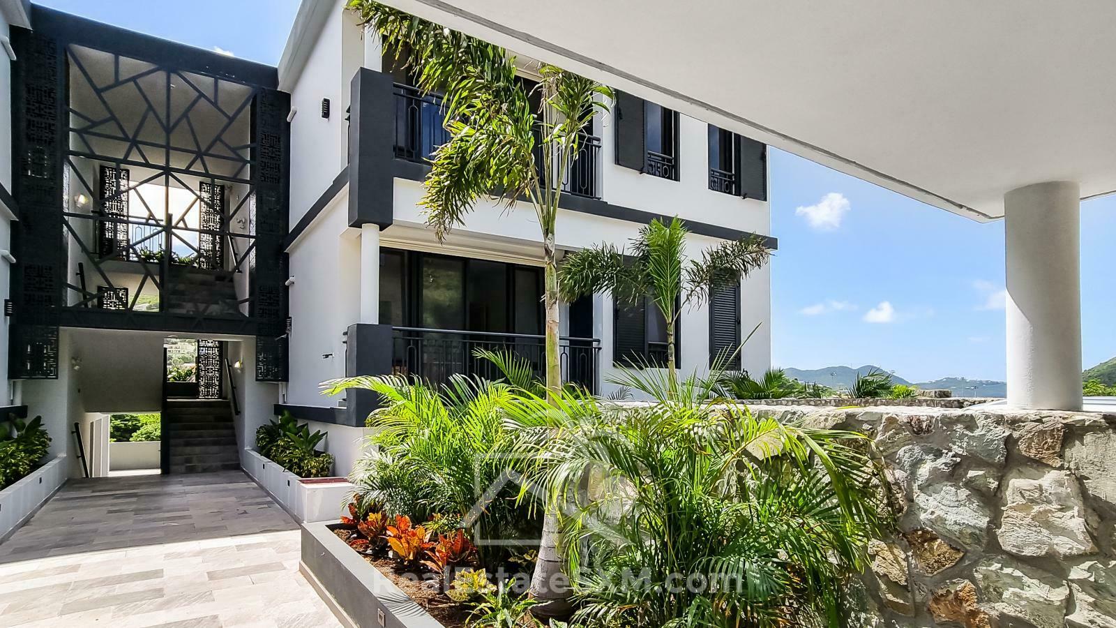 Investment Building for Sale SXM. Gated Community. Beautiful View. Generator and Cistern. Garage.