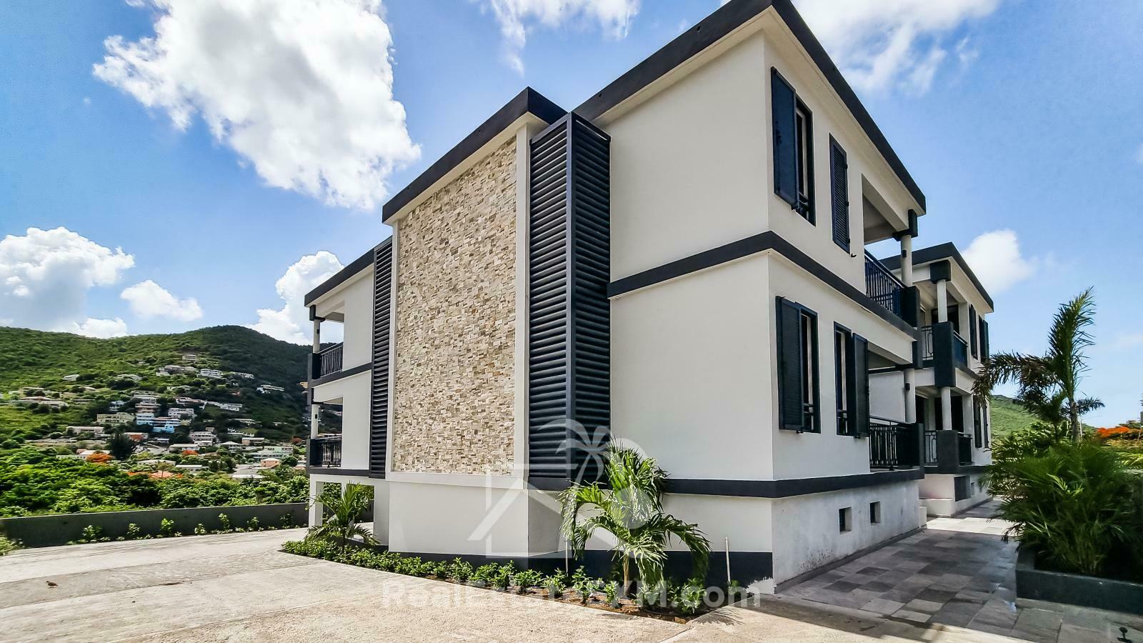 Investment Building for Sale SXM. Gated Community. Beautiful View. Generator and Cistern. Garage.