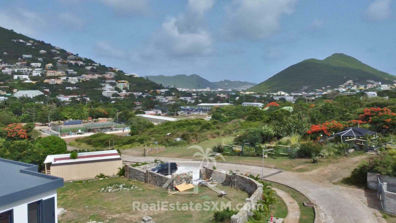 Investment Building for Sale SXM. Gated Community. Beautiful View. Generator and Cistern. Garage.