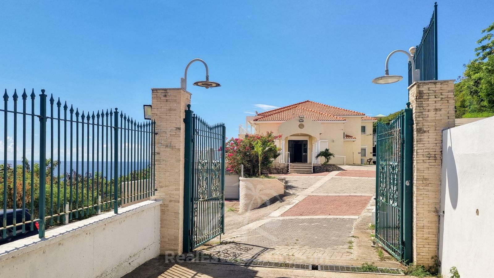 Luxury Caribbean property for sale in St Maarten: Villa Athena, Beethoven Rd. Unbelievable views! 