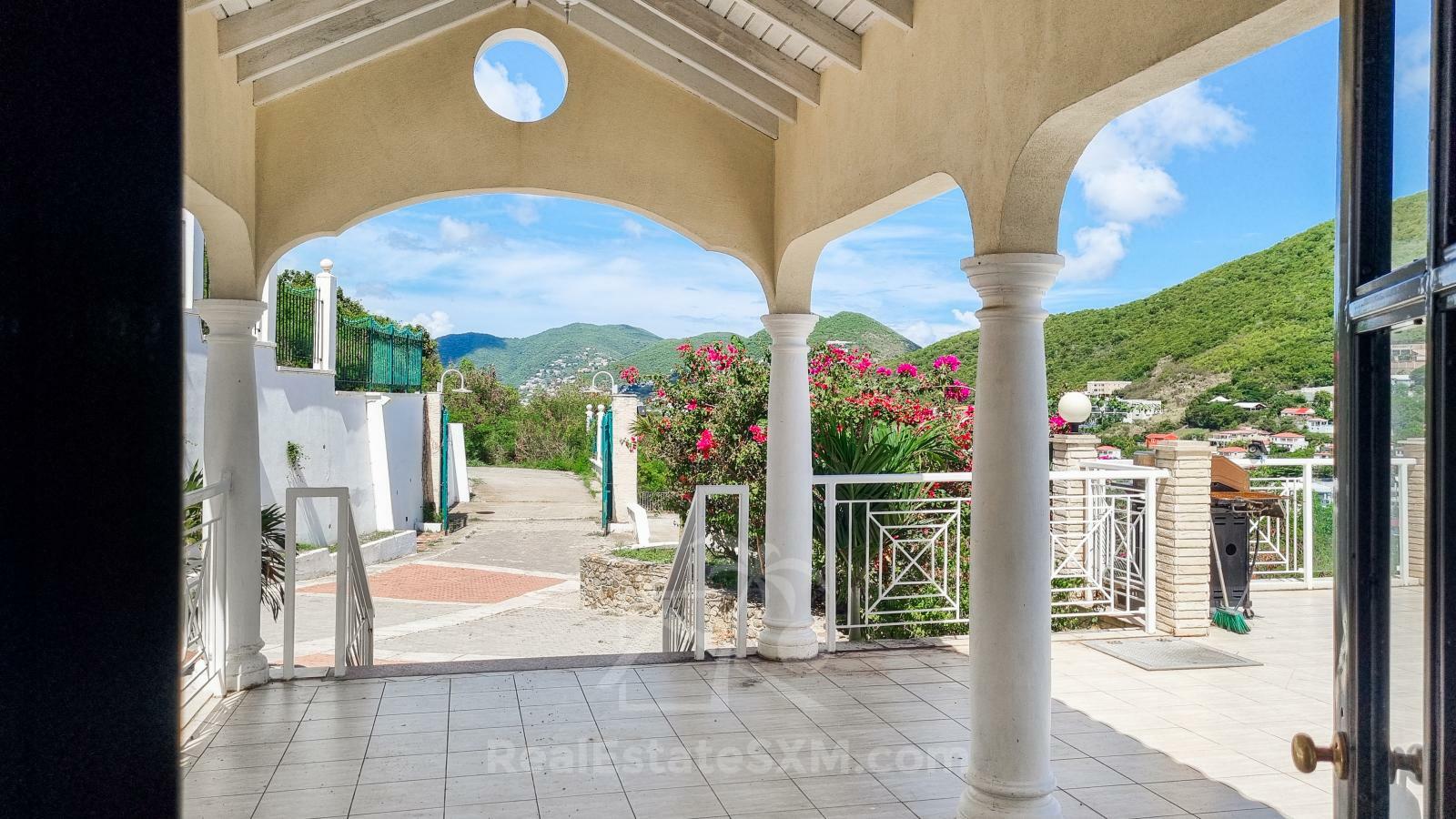 Luxury Caribbean property for sale in St Maarten: Villa Athena, Beethoven Rd. Unbelievable views! 