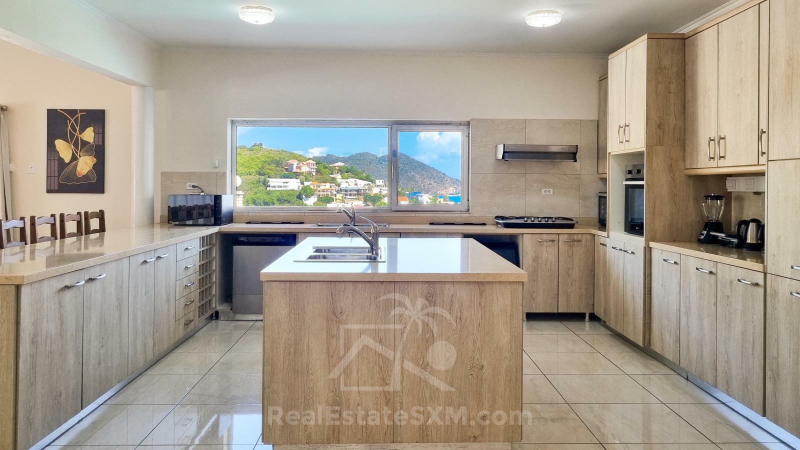 Luxury Caribbean property for sale in St Maarten: Villa Athena, Beethoven Rd. Unbelievable views! 