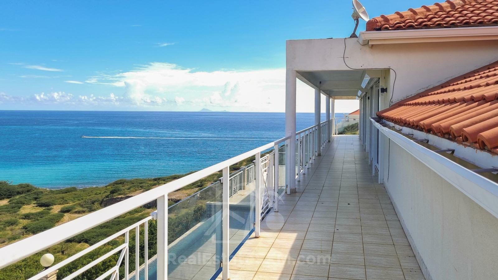 Luxury Caribbean property for sale in St Maarten: Villa Athena, Beethoven Rd. Unbelievable views! 