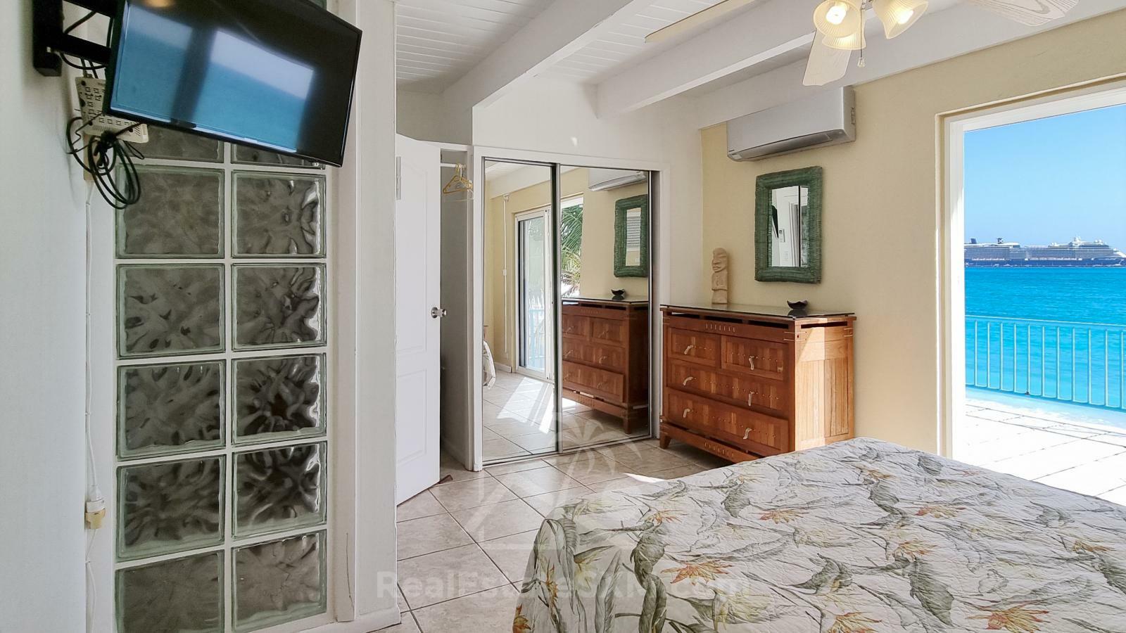 Caribbean Beachfront Villa in St Maarten for sale. Great Bay. Gated exclusive community