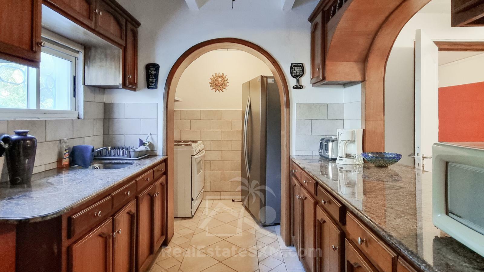 St Maarten Villa for sale at the Beach. Caribbean Dream. Great Bay, gated exclusive community