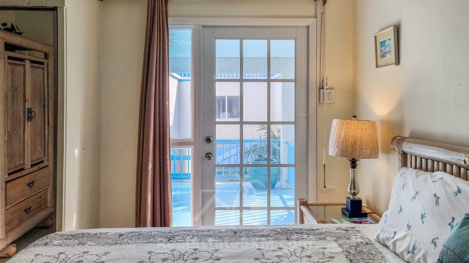 St Maarten Villa for sale at the Beach. Caribbean Dream. Great Bay, gated exclusive community