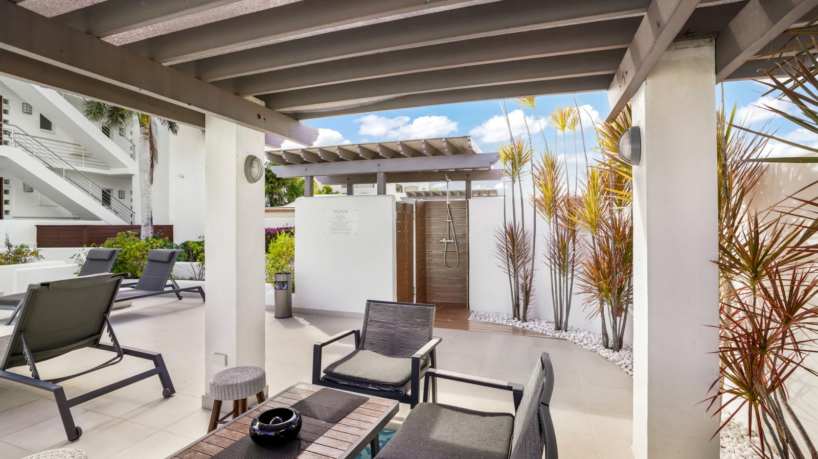 Luxury Modern Beachfront Condo in St Maarten, Simpson Bay Beach Aqualina. Caribbean Sea Sunsets view