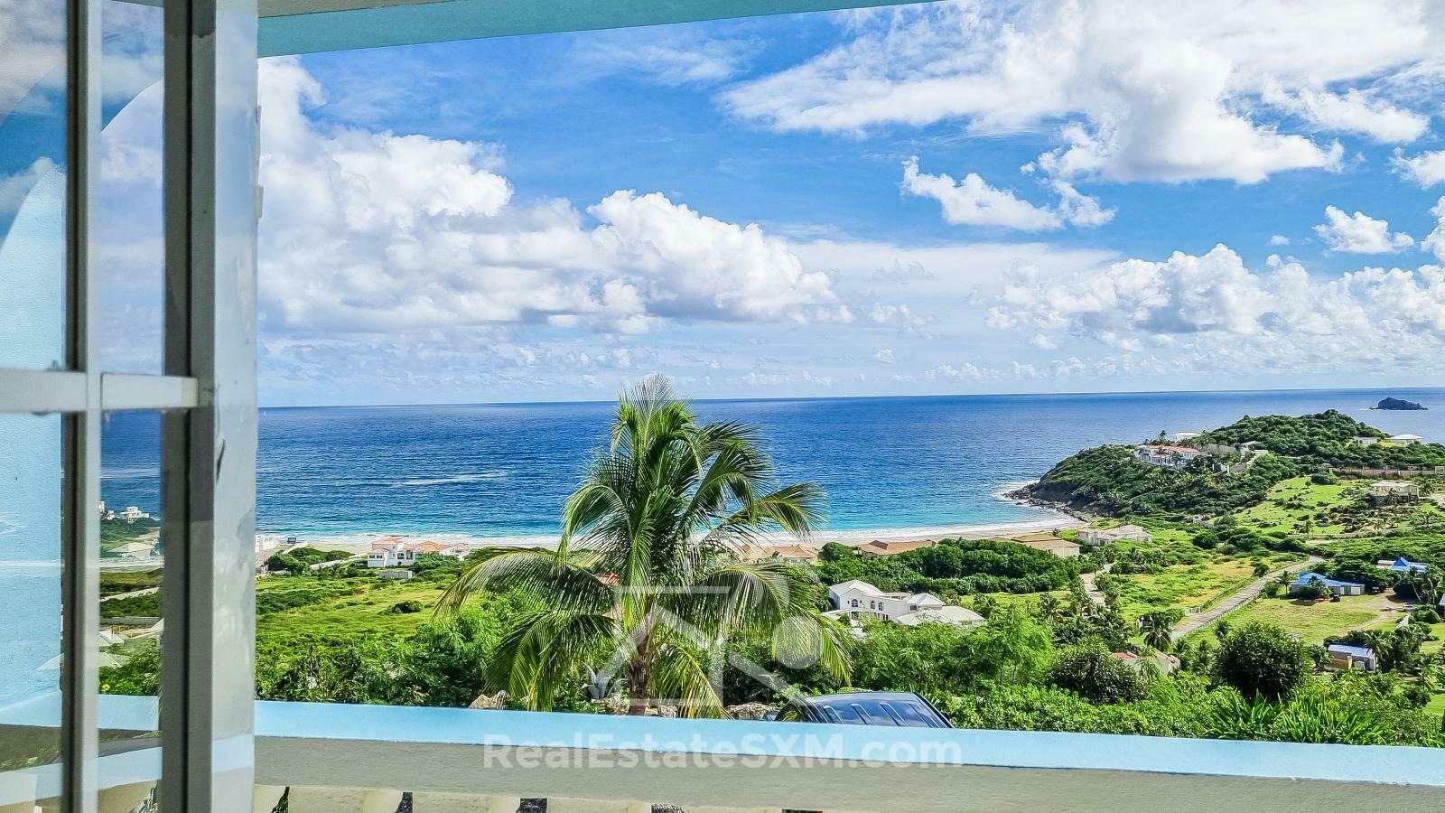 RENT Standalone Townhouse in Guana Bay, Sint Maarten. Peaceful living. Ocean view. Garage. Generator