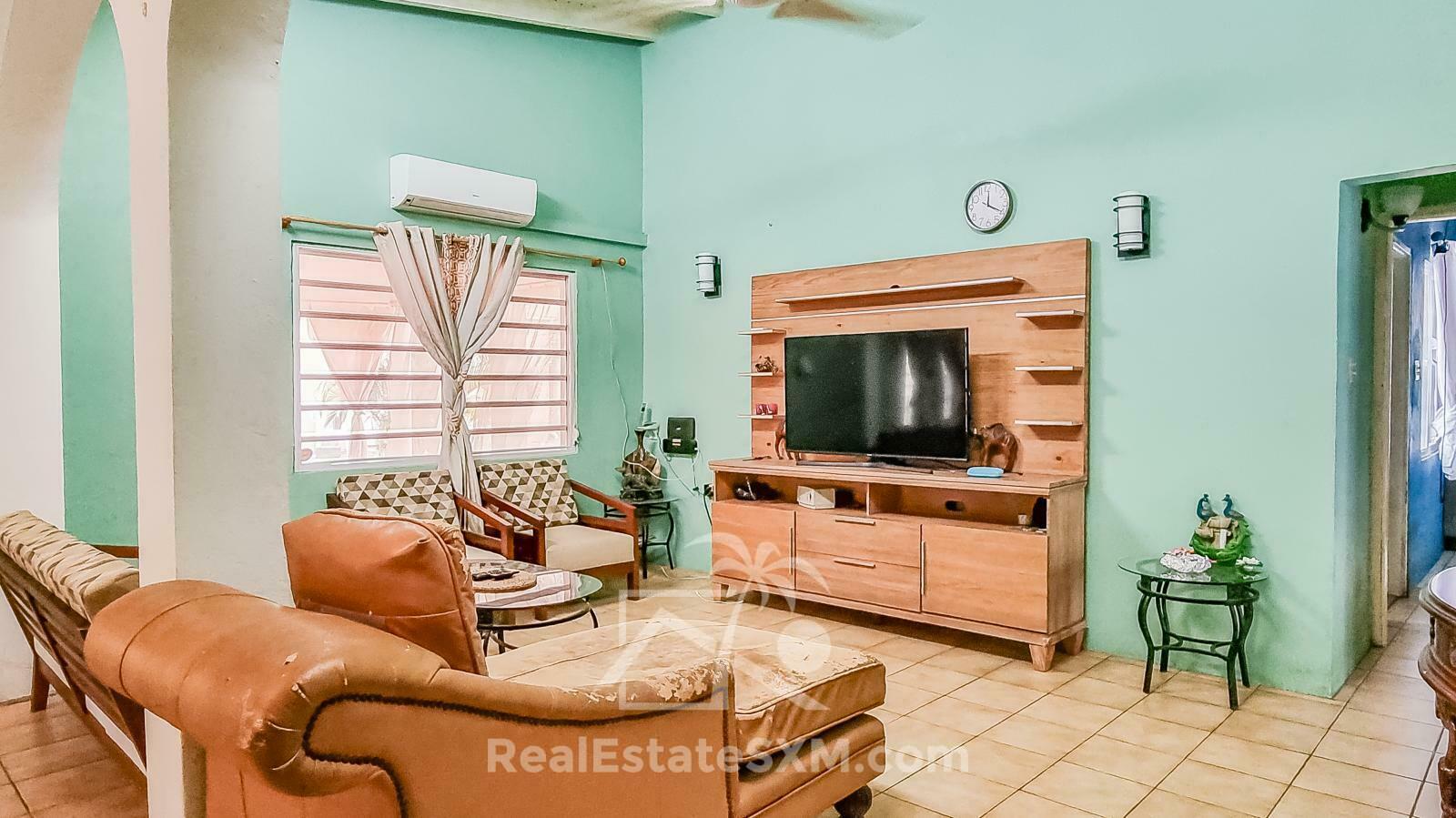 St Maarten House For Sale. Point Blanche. Flat land.  4BR + extra income 2x 1BR. Garage