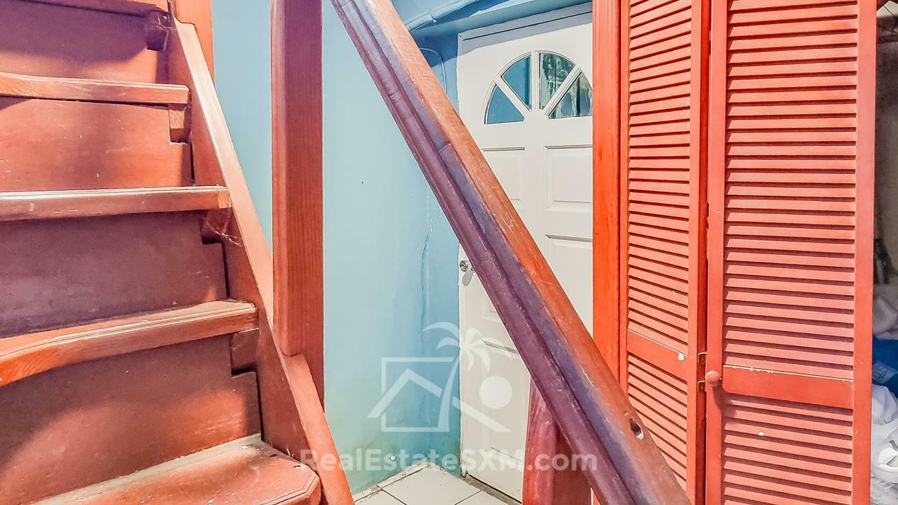 St Maarten House For Sale. Point Blanche. Flat land.  4BR + extra income 2x 1BR. Garage