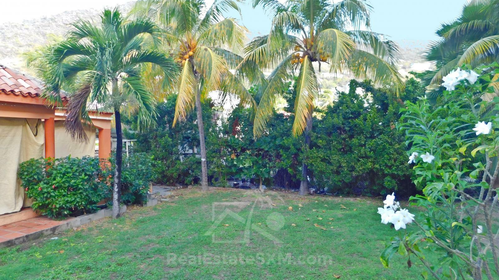 St Maarten House For Sale. Point Blanche. Flat land.  4BR + extra income 2x 1BR. Garage