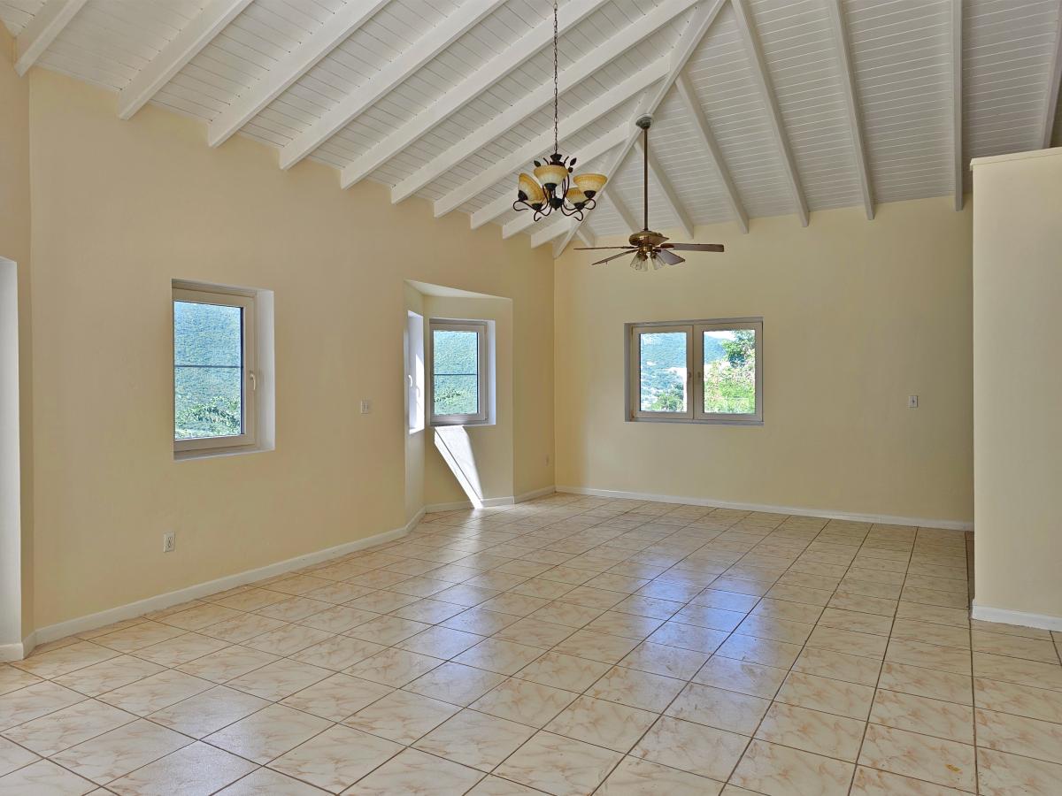 Standalone house for sale SXM Mary's Fancy. Secluded. Gated. Hillside. Beautiful View. 