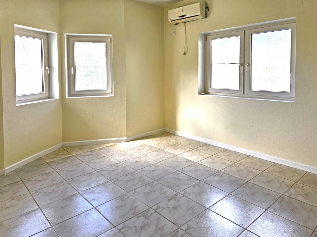 Standalone house for sale SXM Mary's Fancy. Secluded. Gated. Hillside. Beautiful View. 
