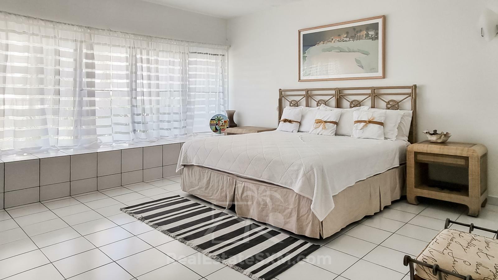 Oceanfront 3-Bedroom Condo in Cupecoy Beach Club SXM. Caribbean Sunsets! Spacious. 2-levels