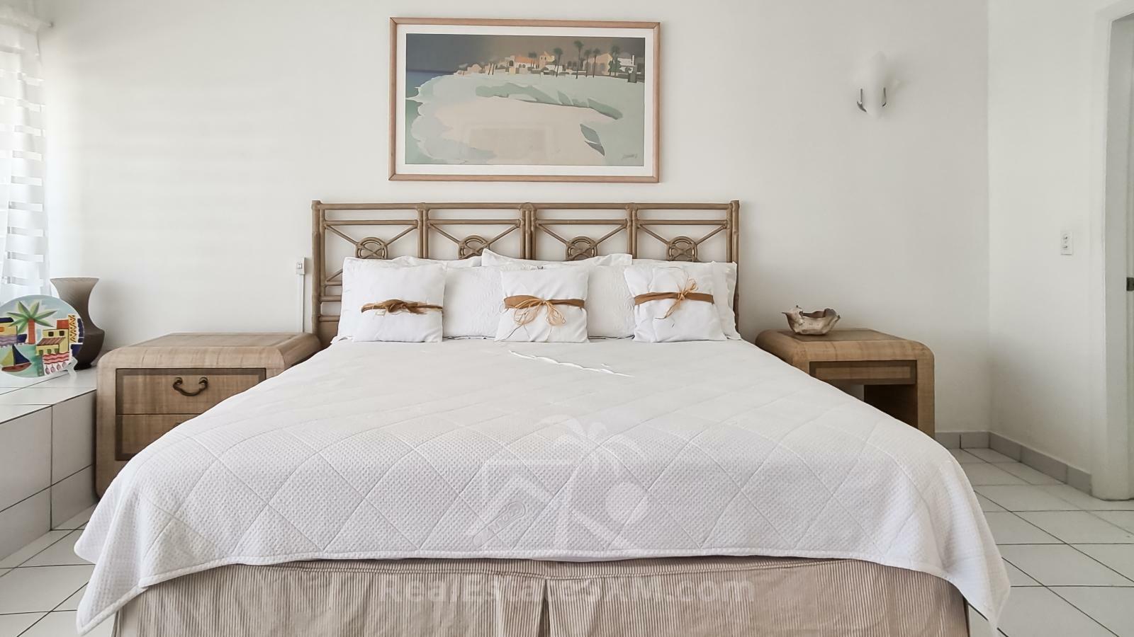 Oceanfront 3-Bedroom Condo in Cupecoy Beach Club SXM. Caribbean Sunsets! Spacious. 2-levels