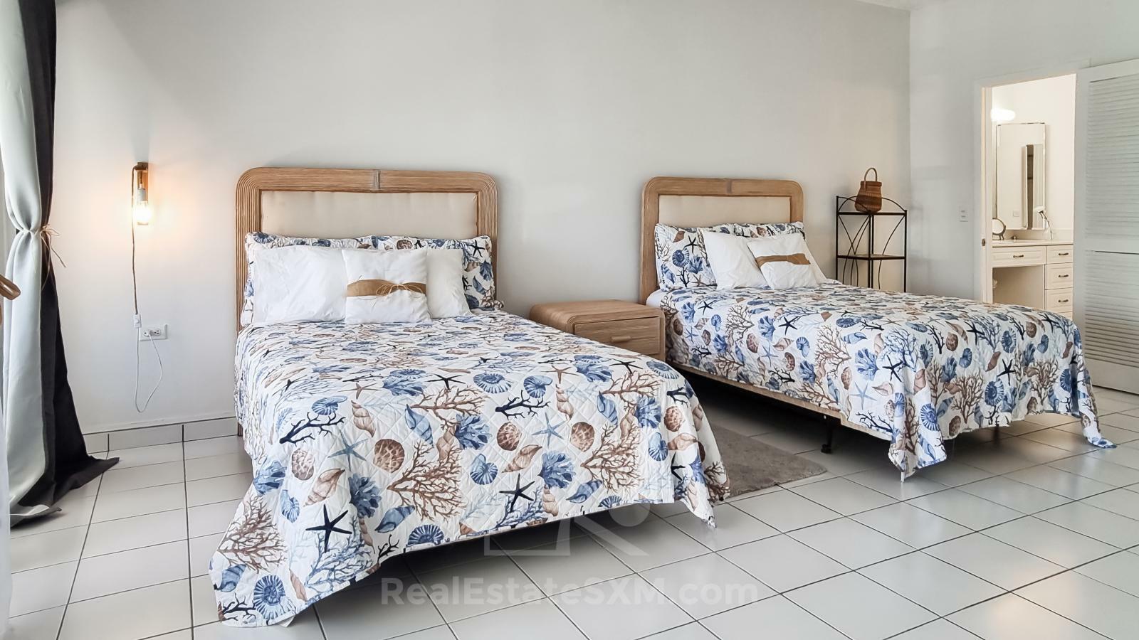 Oceanfront 3-Bedroom Condo in Cupecoy Beach Club SXM. Caribbean Sunsets! Spacious. 2-levels