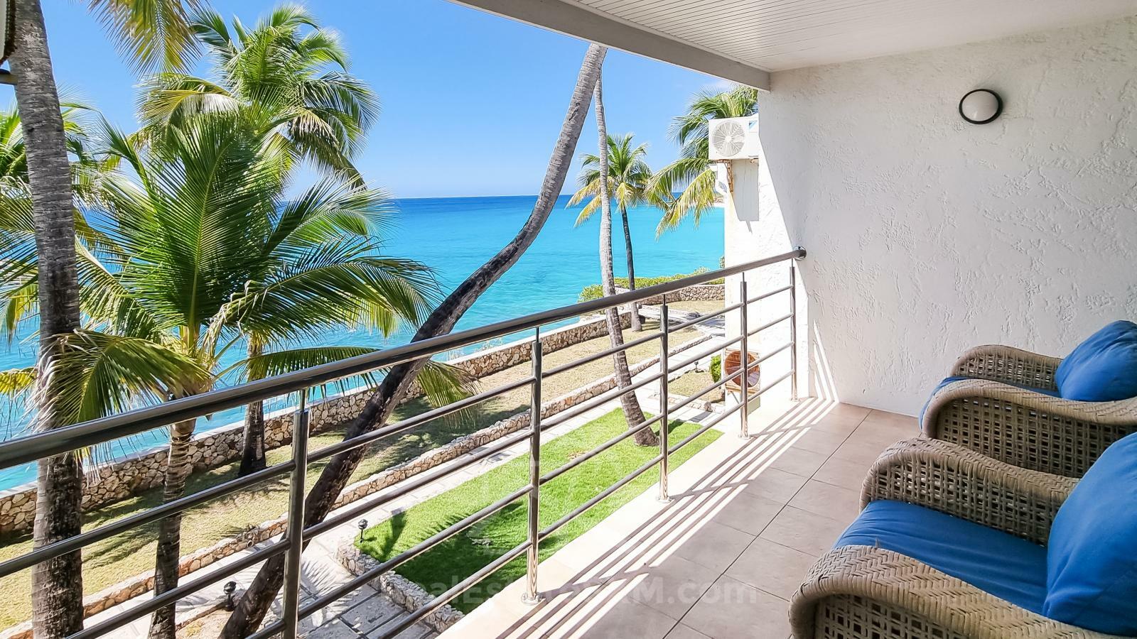 Oceanfront 3-Bedroom Condo in Cupecoy Beach Club SXM. Caribbean Sunsets! Spacious. 2-levels