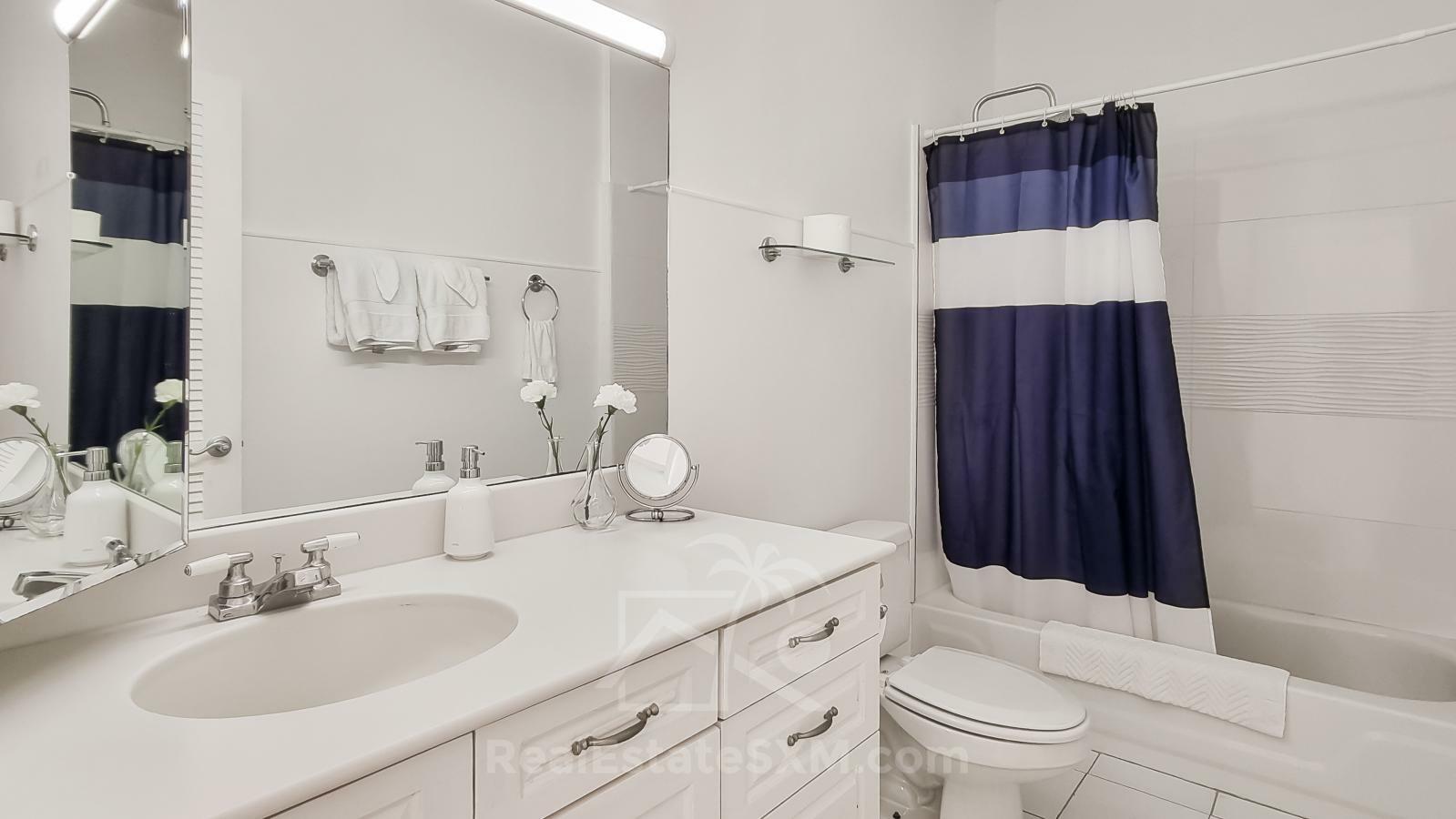 Oceanfront 3-Bedroom Condo in Cupecoy Beach Club SXM. Caribbean Sunsets! Spacious. 2-levels