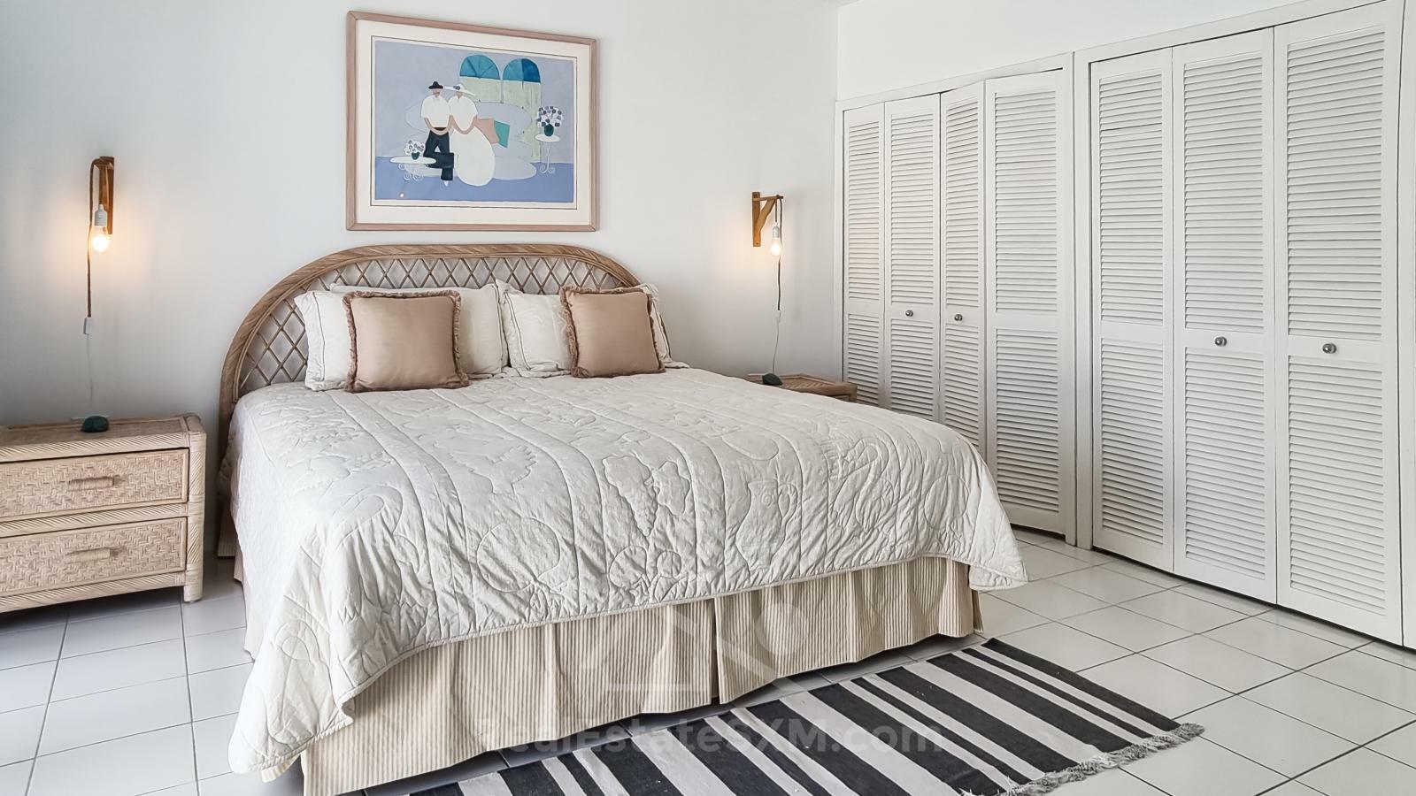 Oceanfront 3-Bedroom Condo in Cupecoy Beach Club SXM. Caribbean Sunsets! Spacious. 2-levels