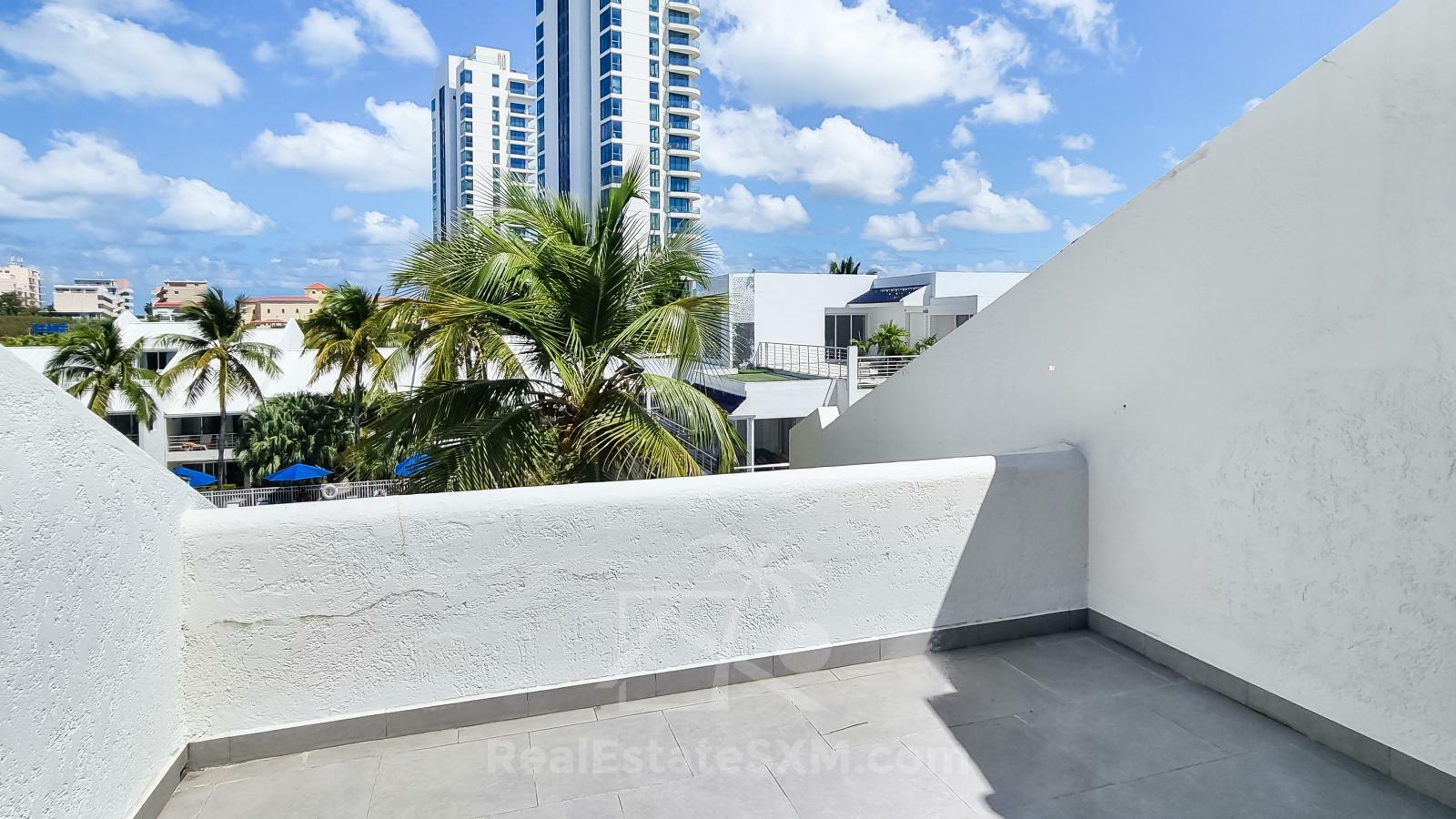 Oceanfront 3-Bedroom Condo in Cupecoy Beach Club SXM. Caribbean Sunsets! Spacious. 2-levels