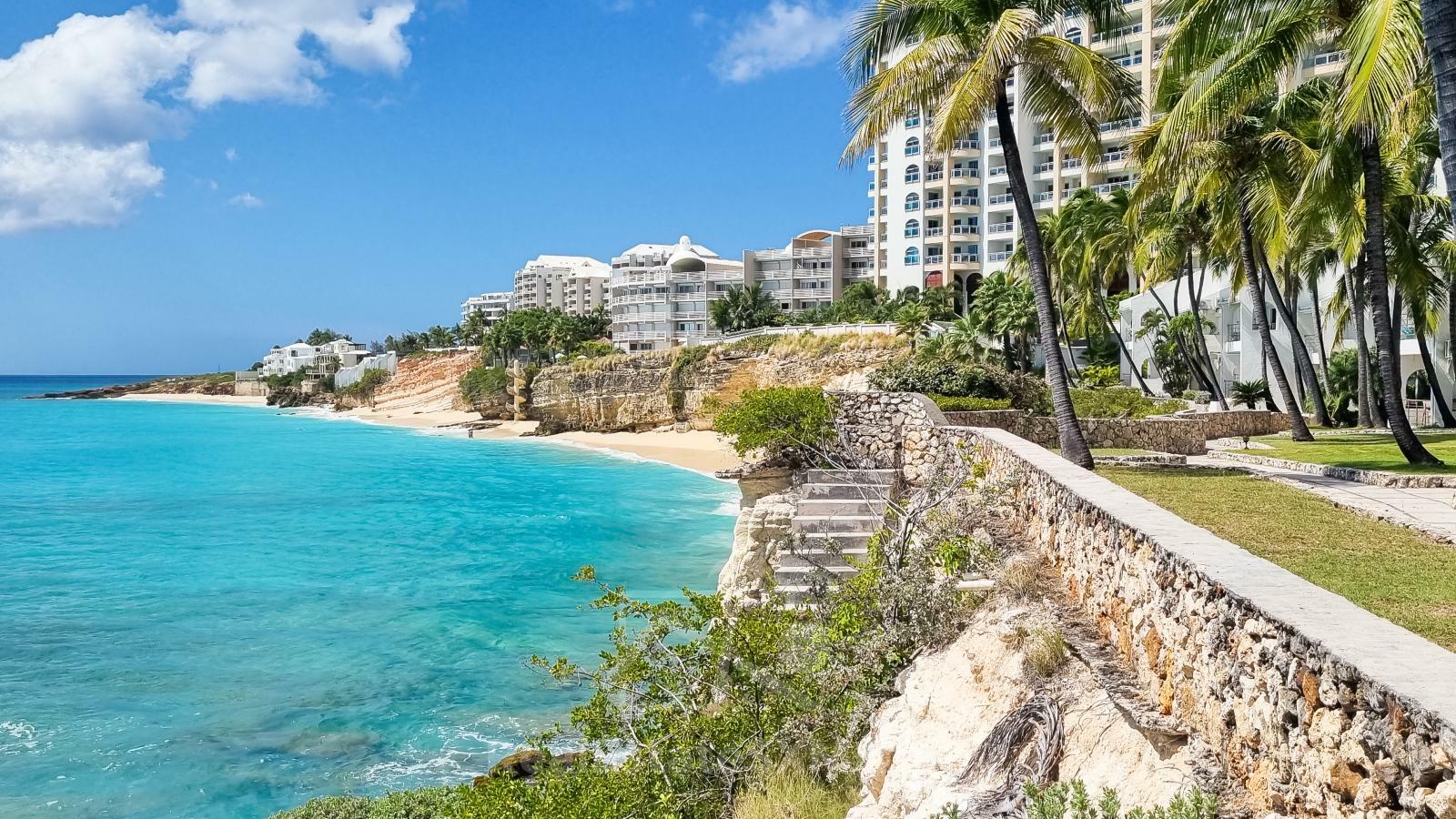 Oceanfront 3-Bedroom Condo in Cupecoy Beach Club SXM. Caribbean Sunsets! Spacious. 2-levels