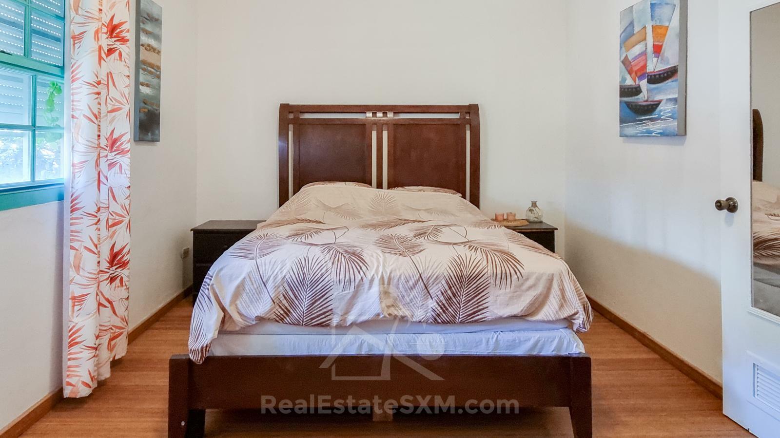 FOR RENT Corner Townhouse with Stunning Caribbean Sea Views in Pelican Key SXM. Yard. Prime location