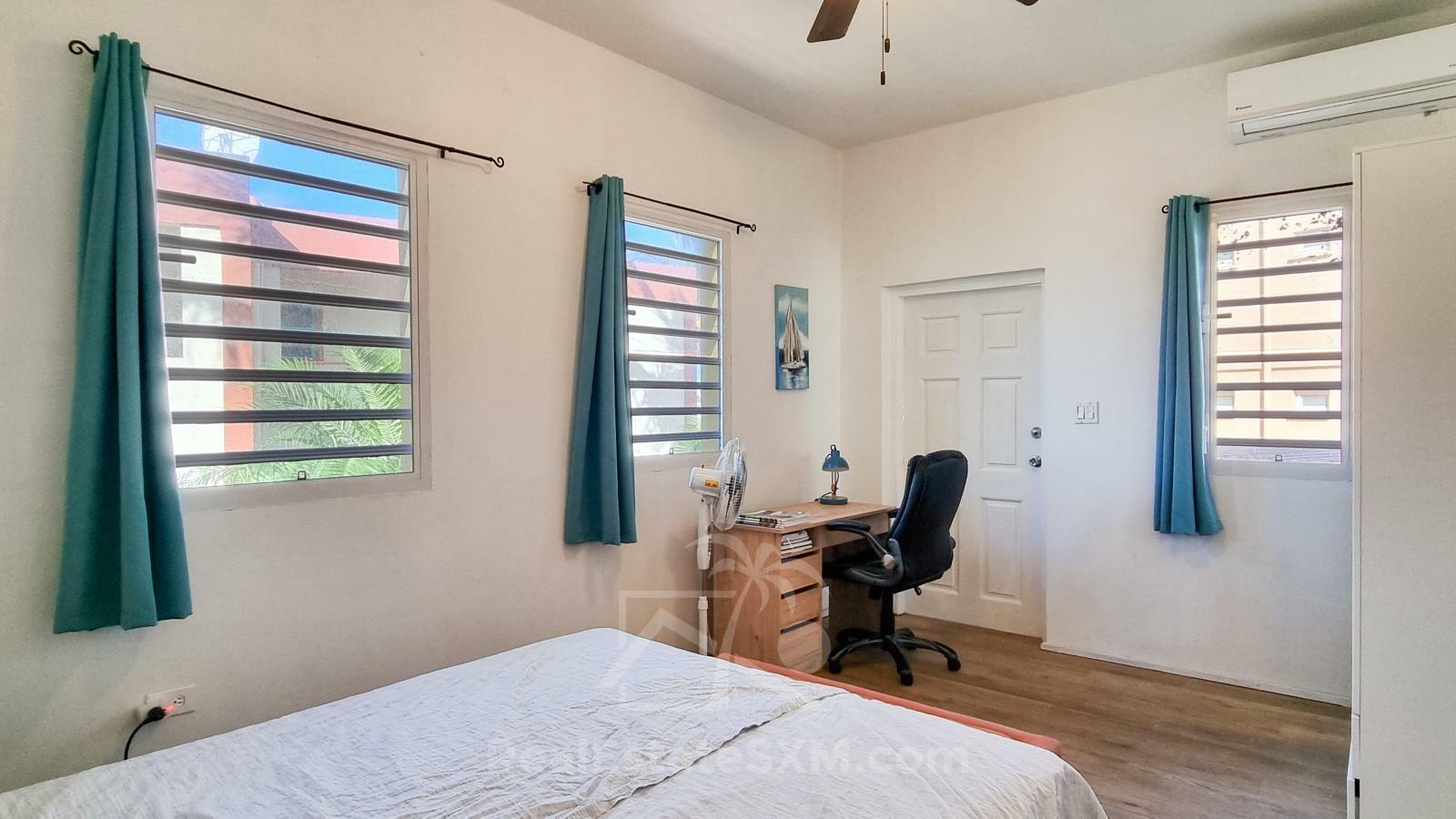 FOR RENT Corner Townhouse with Stunning Caribbean Sea Views in Pelican Key SXM. Yard. Prime location