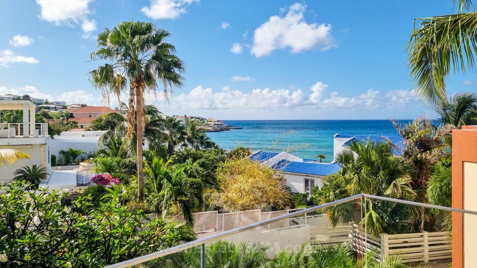 FOR RENT Corner Townhouse with Stunning Caribbean Sea Views in Pelican Key SXM. Yard. Prime location